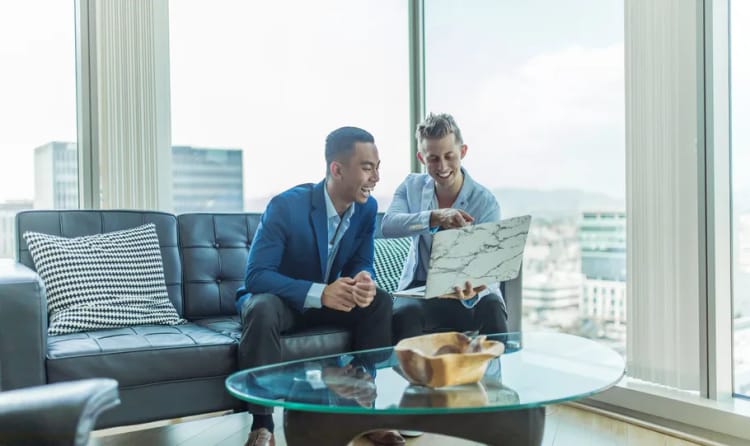 Angel Investors vs. Venture Capitalists: Why Equity Crowdfunding Might Be Your Best Bet